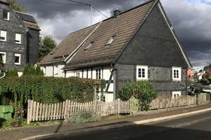 Historisches Fachwerk trifft auf neue Möglichkeiten – Die vollständige Adresse der Immobilie erhältst du vom Anbieter., 51643 Gummersbach – Vorschaubild 1