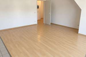 Gemütliche Wohnung mit Balkon und Aufzug – Tauchaer Straße 81, 4349 Thekla, Leipzig – Vorschaubild 2