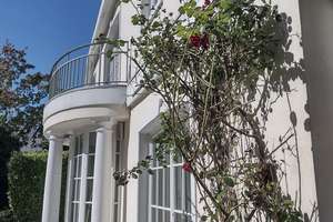 Herrschaftliche Villa am Ende einer elbnahen Sackgasse in Othmarschen – Die vollständige Adresse der Immobilie erhältst du vom Anbieter., 22605 Othmarschen, Hamburg – Vorschaubild 2