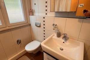 Hinterhof -  Wohn- und Geschäftshaus in Nürnberg – Viel Platz  Vielseitige Nutzungsmöglichkeiten! – Die vollständige Adresse der Immobilie erhältst du vom Anbieter., 90443 Steinbühl, Nürnberg – Vorschaubild 12