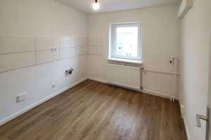 *Helle 4-Raumwohnung*für Familien/Pärchen/WG + Tageslichtbad + Einbauküche als Option! – 39124 Neue Neustadt, Magdeburg – Vorschaubild 2