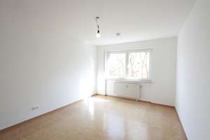 Durch Erbpacht bezahlbar:Große 3,5-4,5-Zimmer-Wohnung+moderne Einbauküche+hochwertige Korkböden – 80992 Alt-Moosach, München – Vorschaubild 19