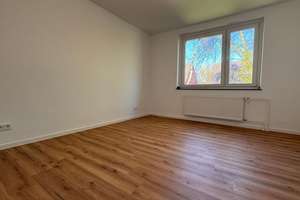 *** Erstbezug nach Modernisierung! Charmante 2-Zi.-Whg. + Wohnküche + Mansarde am Schlosspark! *** – Oberer Schloßhang 6, 45355 Borbeck-Mitte, Essen – Vorschaubild 17