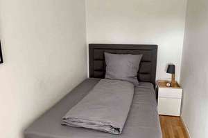 Möbliert und schick! Sanierte und voll möblierte 1-Zimmer-Wohnung mit Balkon – St.-Blasien-Str. 1a, 80809 Am Luitpoldpark, München – Vorschaubild 8
