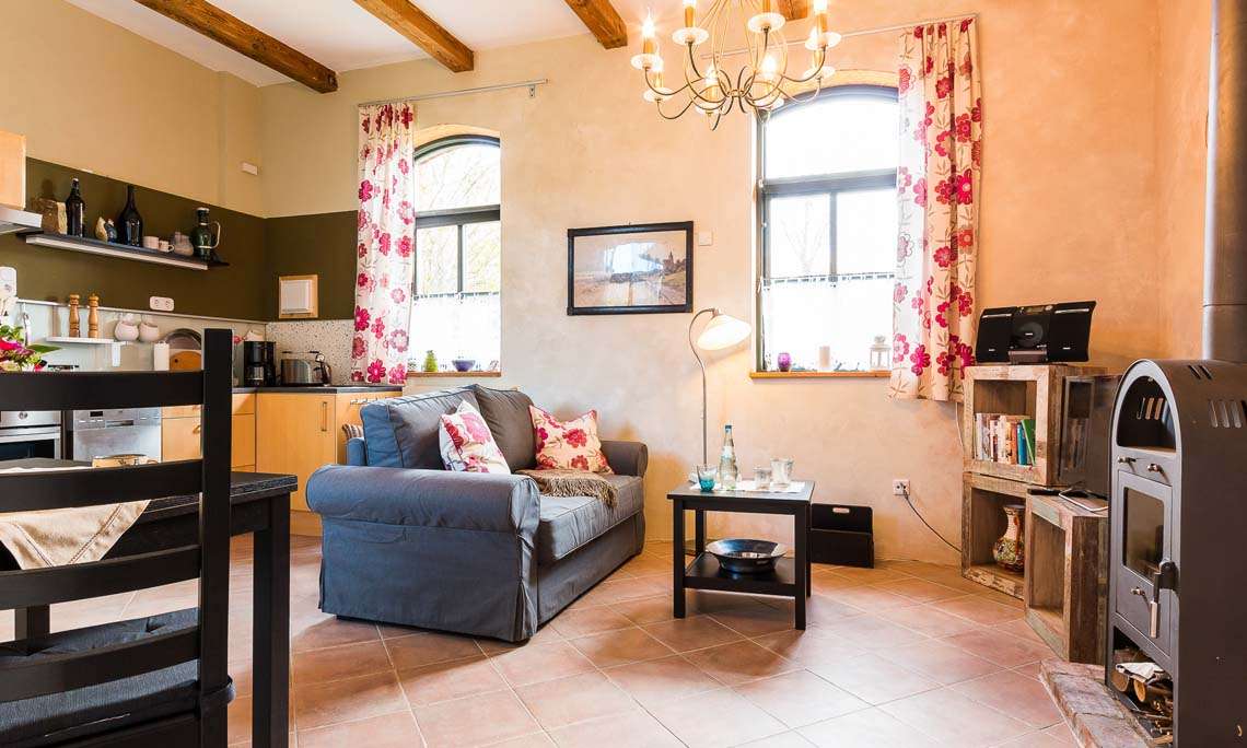 Immobilie in Dierhagen - Historisches Fischlandhaus mit 2 kleinen Ferienhäusern - Bild 12