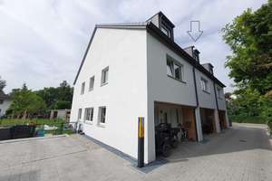 Energiesparend und gesund Wohnen: Neues Holzmassiv-Reihenhaus mit 6 Zimmern in Obermenzing – Bauseweinallee 58f, 81247 Obermenzing, München – Vorschaubild 3