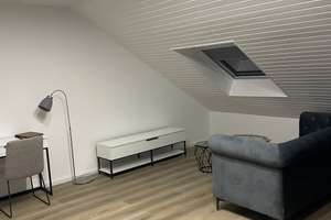Luxuriöse 2-Zimmer Dachgeschoss-Wohnung vollausgestatet mit Designermöbeln – Fischerstraße 50, 68199 Neckarau, Mannheim – Vorschaubild 2