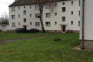 Stop! Praktische 2-Zimmer-Wohnung – Ursulastr. 21, 50354 Hürth – Vorschaubild 1