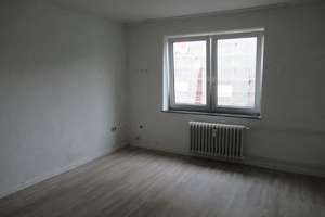 2-ZW mit Balkon am Ziegelteich 35 in Kiel zu vermieten! OTTO STÖBEN GmbH – Ziegelteich 35, 24103 Vorstadt, Kiel – Vorschaubild 2