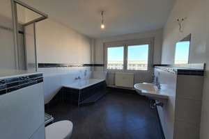 Ab 10.12.2025 // Frisch renoviert // 3-Zimmer // offene Küche und Tageslichtbad – 2 NKM frei! – Andromedaweg 20, 4205 Grünau-Nord, Leipzig – Vorschaubild 6