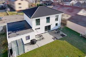 Ruhig wohnen, modern leben 
das perfekte Zuhause für Ihre Familie in Zell unter Aichelberg – Die vollständige Adresse der Immobilie erhältst du vom Anbieter., 73119 Zell unter Aichelberg – Vorschaubild 2