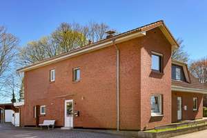 Refugium in Zentrumslage: Vielfältiges EFH mit ELW auf eingewachsenem Grundstück – Die vollständige Adresse der Immobilie erhältst du vom Anbieter., 24398 Karby – Vorschaubild 2
