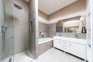     Direkt vom Eigentümer – Exklusive Penthouse-Wohnung mit 36 m² Dachterrasse – Die vollständige Adresse der Immobilie erhältst du vom Anbieter., 14167 Lichterfelde, Berlin – Vorschaubild 7