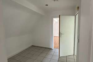 Dachgeschosswohnung in attraktiver Wohnlage von Rodenkirchen! – Adamstraße 17-19, 50996 Rodenkirchen (Ortsteil), Köln – Vorschaubild 8