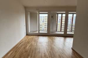 3-Raum-Wohnung im Zentrum: Einbauküche und Balkon – Marienstraße 6, 1067 Wilsdruffer Vorstadt/Seevorstadt-West, Dresden – Vorschaubild 1