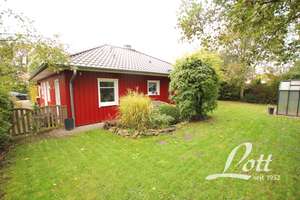 ++ Gemütlicher Bungalow (Holzrahmenbau) mit Doppelcarport in naturnaher Lage bei Bad Zwischenahn ++ – Die vollständige Adresse der Immobilie erhältst du vom Anbieter., 26160 Bad Zwischenahn – Vorschaubild 2