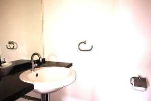gepflegte 3 Zimmer Wohnung mit großem Balkon in zentraler Lage von Mönchengladbach und Garage – Die vollständige Adresse der Immobilie erhältst du vom Anbieter., 41061 Gladbach, Mönchengladbach – Vorschaubild 12