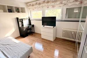 Stilvoll modernisierte Wohnung mit Balkon und Einbauküche in Düsseldorf  – Die vollständige Adresse der Immobilie erhältst du vom Anbieter., 40589 Holthausen, Düsseldorf – Vorschaubild 6
