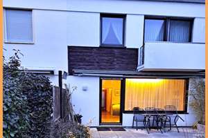 465.000 EUR für SOFORT freies 146 qm REIHENHAUS mit GARAGE und Spielgarten in TOP Wohnlage