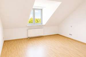 Lichtdurchflutete 3-Zimmer-Dachgeschosswohnung mit zwei Balkonen in Saarbrücken – Koßmannstraße 42, 42a, 66119 St. Arnual, Saarbrücken – Vorschaubild 9