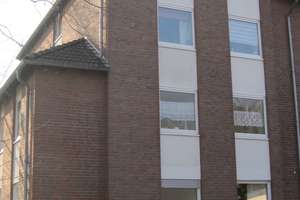 Moderne, helle Dachgeschosswohnung in ruhiger Seitenstraße von Duisburg-Röttgersbach – Bilsestr. 23, 47169 Röttgersbach, Duisburg – Vorschaubild 2