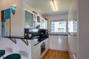 Neuwertige, ruhig gelegene 3-Zi-Whg im Arnulfpark mit sonniger Loggia - mit befristetem Mietvertrag – Grete-Mosheim-Str. 13, 80636 Marsfeld, München – Vorschaubild 6
