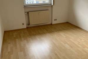 ***Licht, Raum + Lieblingsküche***3-Zi.-Eigentumswohnung in  der beliebten Karlsruher Oststadt*** – Striederstrasse 13a, 76131 Oststadt, Karlsruhe – Vorschaubild 9
