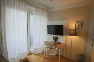 Zuhause mit Balkon, modernes möbliertes Apartment mit Wohlfühl-Einrichtungskonzept – Willy-Brandt-Alle 14, 81829 Messestadt Riem, München – Vorschaubild 5