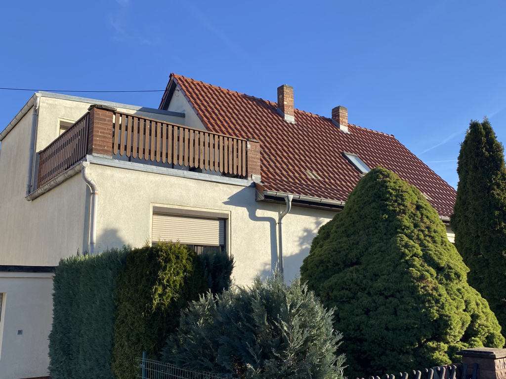 Immobilie in Hirschstein - Ankommen &amp; Wohlfühlen: Großzügiges Einfamilienhaus mit großzügigem Garten, Balkon u.v.m.... - Bild 2