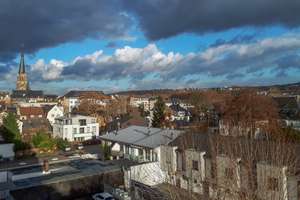 Koblenz, 4 Zi Wohnung, 2 Balkone  mit unverbauter Aussicht  – Hohenzollernstraße 131a, 56068 Süd, Koblenz – Vorschaubild 3