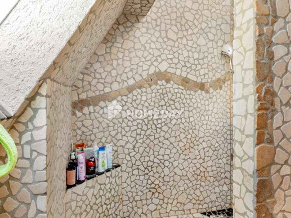 1. OG Badezimmer 2