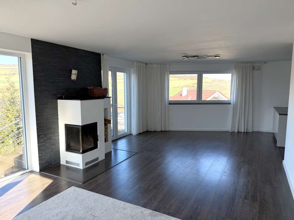 Immobilie in Mertesheim - Frische Luft, freier Blick, hoher Wohnkomfort = Lebensqualität! Modernes EFH m. ELW in Mertesheim! - Bild 36