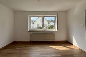 Einfamilienhaus mit 7 Zimmern in Buttenwiesen (Wertinger Straße) – Wertinger Straße 25, 86647 Buttenwiesen – Vorschaubild 11