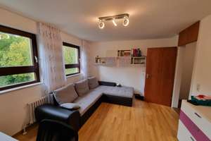 Familienfreundliche Maisonette mit 2 Balkonen & Galerie – ruhig im Grünen, schnell in der City – Die vollständige Adresse der Immobilie erhältst du vom Anbieter., 70195 Botnang-Süd, Stuttgart – Vorschaubild 9