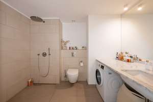 Exklusive 2-Zimmer-Wohnung mit Spreeblick und zwei Westbalkonen – Die vollständige Adresse der Immobilie erhältst du vom Anbieter., 10243 Friedrichshain, Berlin – Vorschaubild 13