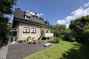 Seltenes Ensemble: Modernisiertes Wohnhaus mit Gewerbehalle! – Die vollständige Adresse der Immobilie erhältst du vom Anbieter., 32756 Detmold – Vorschaubild 2