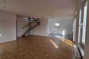 4 Zimmer Wohnung auf 2 Etagen in Solingen-Wald 