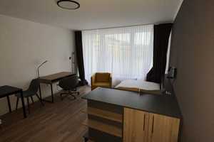 Exklusive, vollst. renovierte 1-Raum-Wohnung mit geh. Innenausstattung mit Balkon und EBK – Rosenheimer Straße 30, 81669 München – Vorschaubild 2