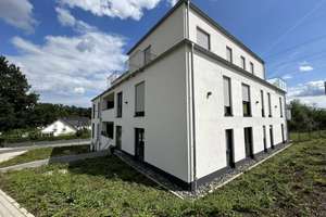 ZEITNAHER EINZUG MÖGLICH: Herrliche 3-Zimmer-Wohnung mit sonniger Terrasse in ruhiger Wohnlage von M – Trebnitzer Weg 1a, 59872 Meschede – Vorschaubild 2