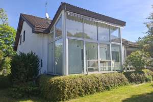 Großzügiges 1-2-Familienhaus mit Wintergarten und Garage in toller Lage von Karlsruhe-Grötzingen!