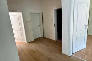 Frisch Sanierte 3,5 Zimmer Wohnung im Zentrum von Feudenheim (3 Zimmer, Esszimmer, Küche, Bad) – Die vollständige Adresse der Immobilie erhältst du vom Anbieter., 68259 Feudenheim, Mannheim – Vorschaubild 4