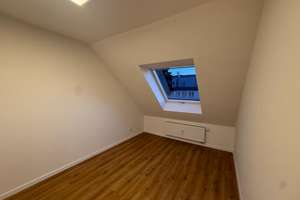 Erstbezug nach Sanierung! 4-Zimmer-DG-Wohnung ca. 100 m² – Schülkestraße 4, 42277 Oberbarmen, Wuppertal – Vorschaubild 11