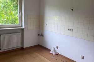Geräumiges Reiheneckhaus in ruhiger Lage – Dresdner Straße 70, 80993 Alt-Moosach, München – Vorschaubild 3