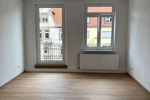 Renovierte Altbauwohnung mit großer Dachterrasse  – Die vollständige Adresse der Immobilie erhältst du vom Anbieter., 90408 Pirckheimerstraße, Nürnberg – Vorschaubild 12