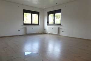 Ihr neues Zuhause: Familienhaus mit Einliegerwohnung in Dudenrod! – Die vollständige Adresse der Immobilie erhältst du vom Anbieter., 63654 Büdingen – Vorschaubild 2