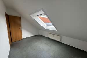 Perfekt für Eigennutzer oder als attraktive Kapitalanlage attraktive 3-Zimmer-Dachgeschosswohnung. – Die vollständige Adresse der Immobilie erhältst du vom Anbieter., 75015 Bretten – Vorschaubild 12