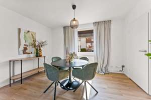 Geestemünde - Top-Renoviertes Reihenmittelhaus in gefragter Lage – Die vollständige Adresse der Immobilie erhältst du vom Anbieter., 27570 Wulsdorf, Bremerhaven – Vorschaubild 4