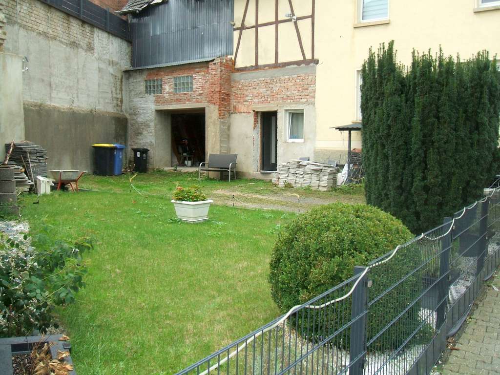 Immobilie in Niedersohren - +++REDUZIERT+++ Solides, teilrenoviertes Wohnhaus mit Außenanlage, Nebengebäude und Garage - Bild 1