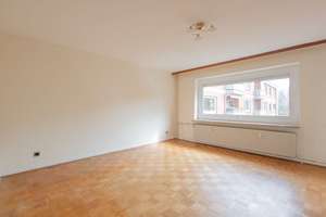 Großzügige Eigentumswohnung mit Balkon und Stellplatz in ruhiger, zentraler Lage von Büdelsdorf – Die vollständige Adresse der Immobilie erhältst du vom Anbieter., 24782 Büdelsdorf – Vorschaubild 7