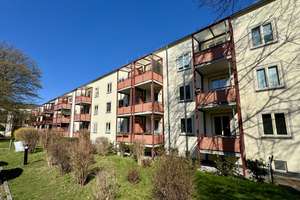 Attraktive Kapitalanlage mit Balkon + Tageslichtbad – vermietete 2 Zimmer-Wohnung